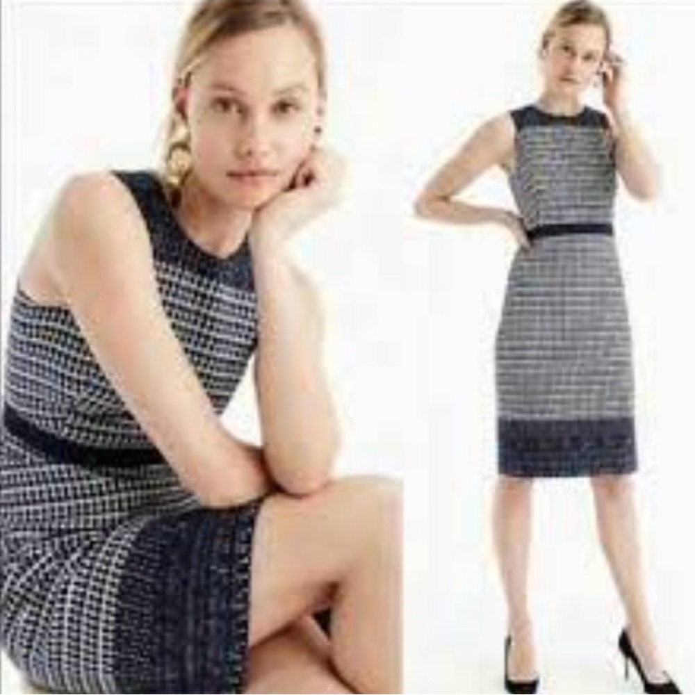 J Crew Perfect Sheath Dress Size 2 round neck black white, lined career wear